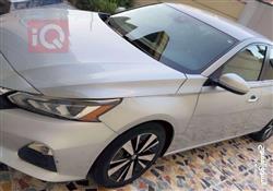 نيسان ألتيما